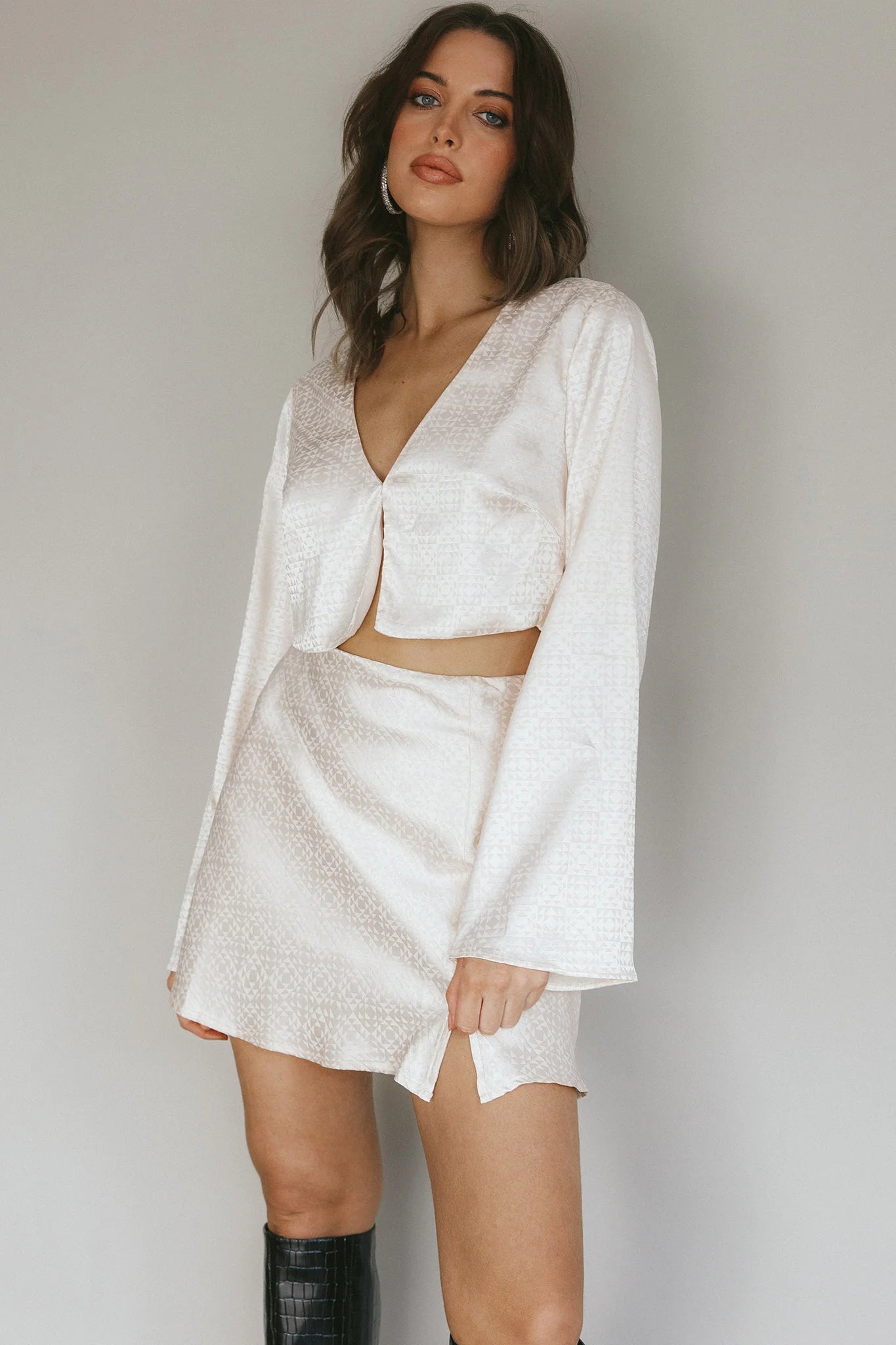 Reese Long Sleeve Satin Crop Top Cream