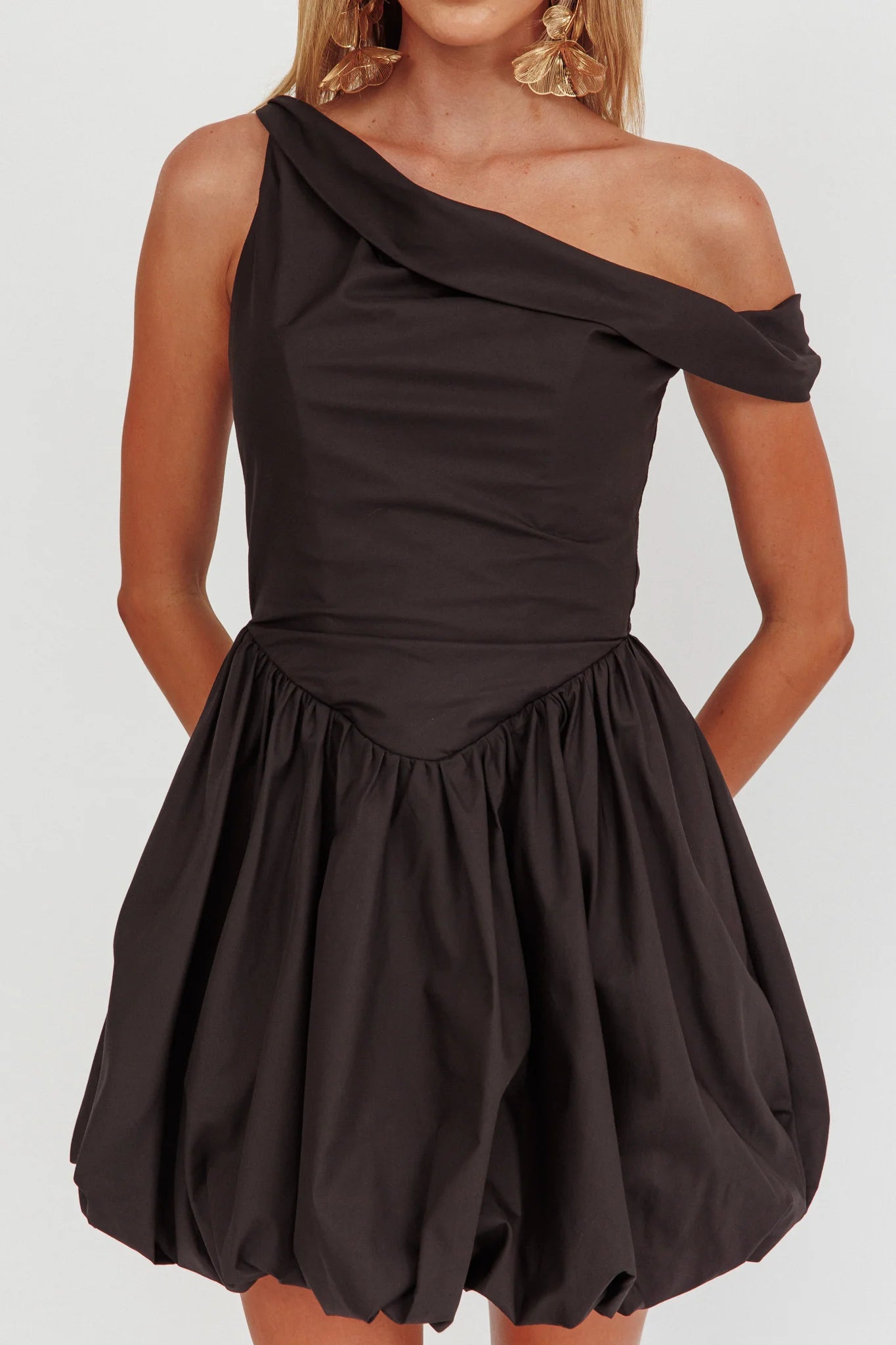 Celinda Asymmetric Neckline Balloon Mini Dress Black