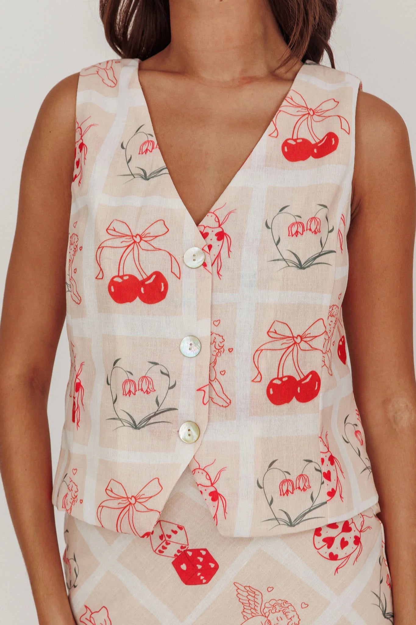 Flowering Romantic Print Sleeveless Vest Beige