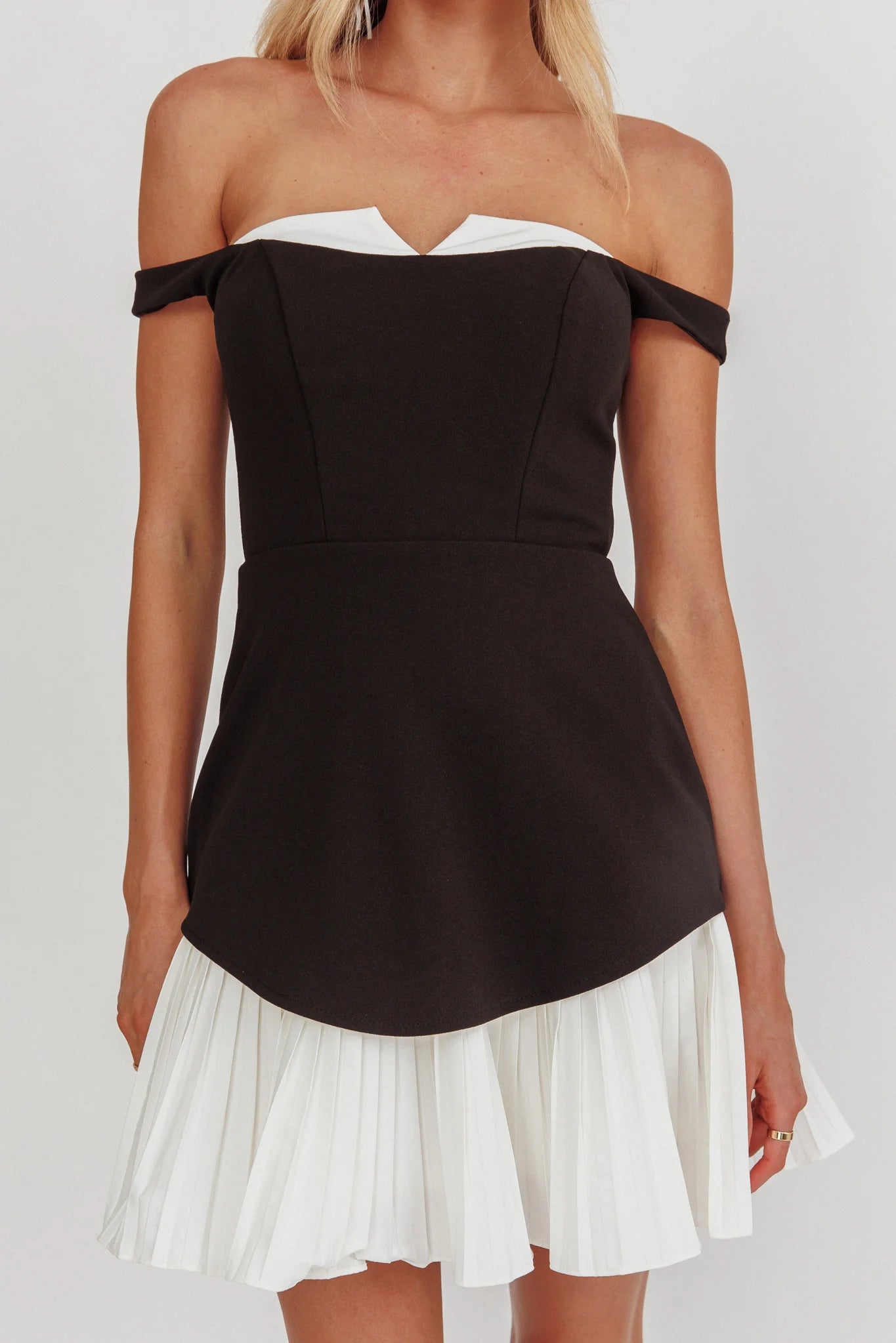 Devoted Love Pleat Hem Mini Dress Contrast Black