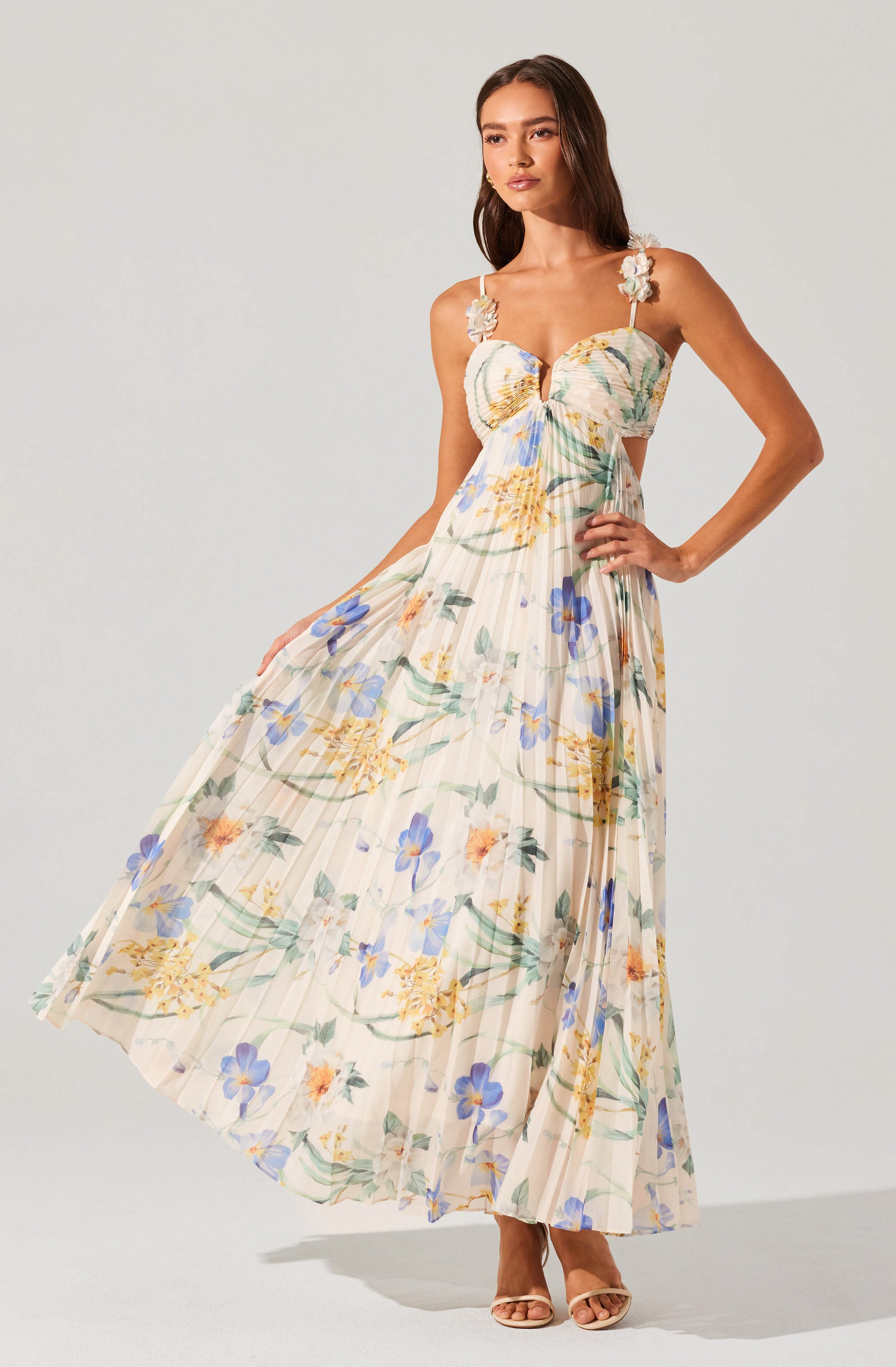 Emese Floral Pleated Maxi Dress