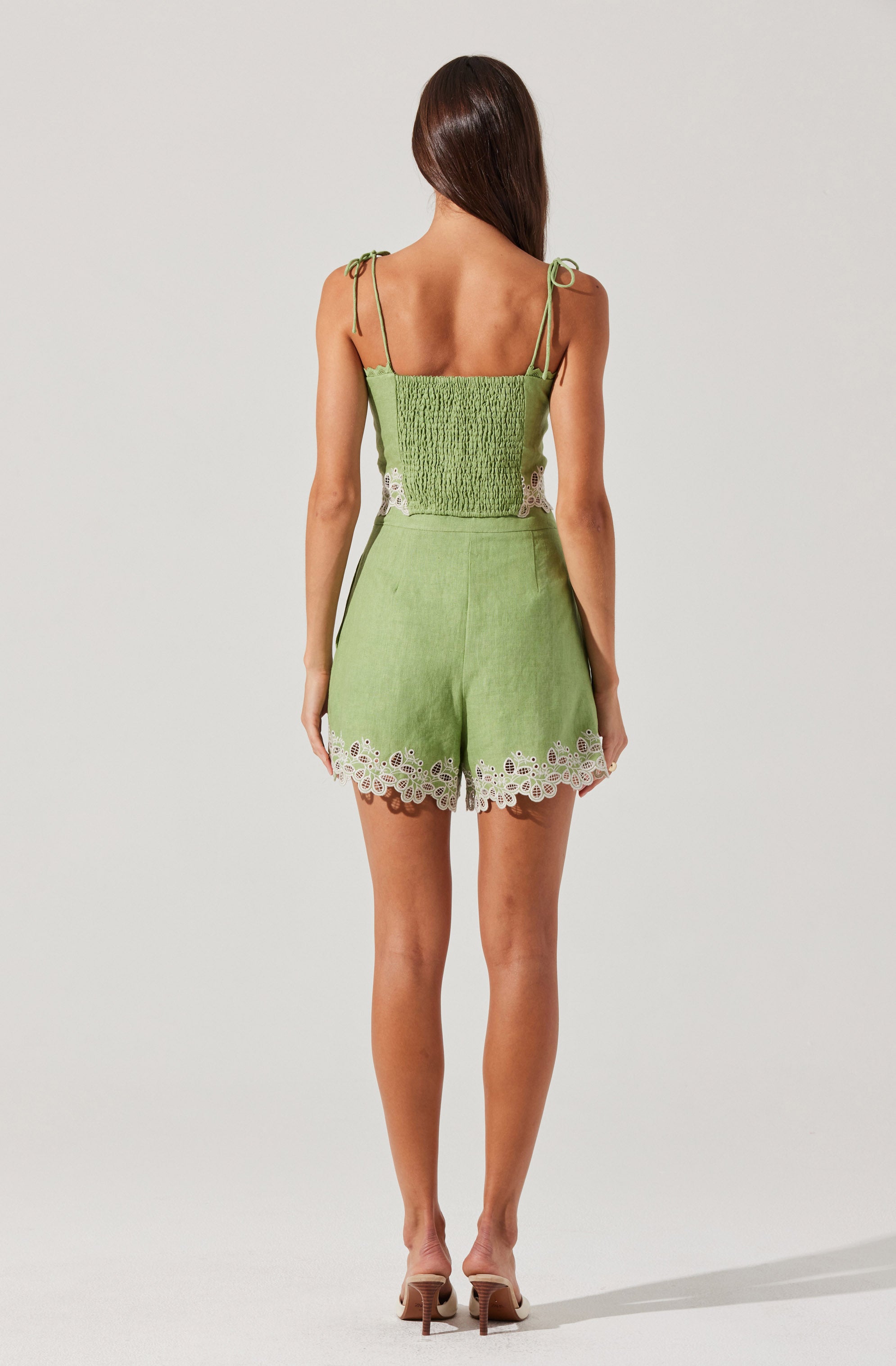 Kiya Linen Embroidered Shorts
