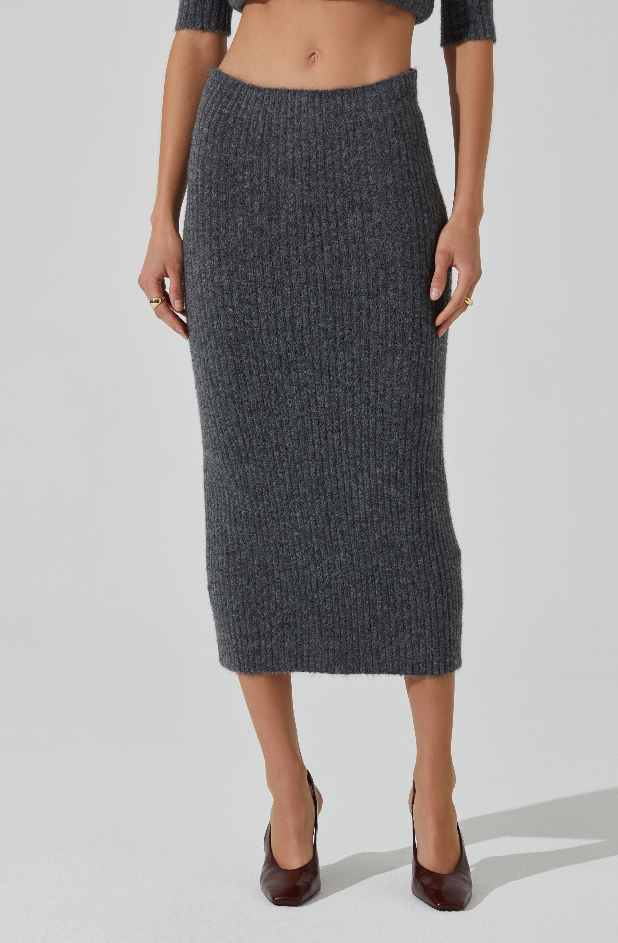 Neve Ribbed Sweater Midi Skirt