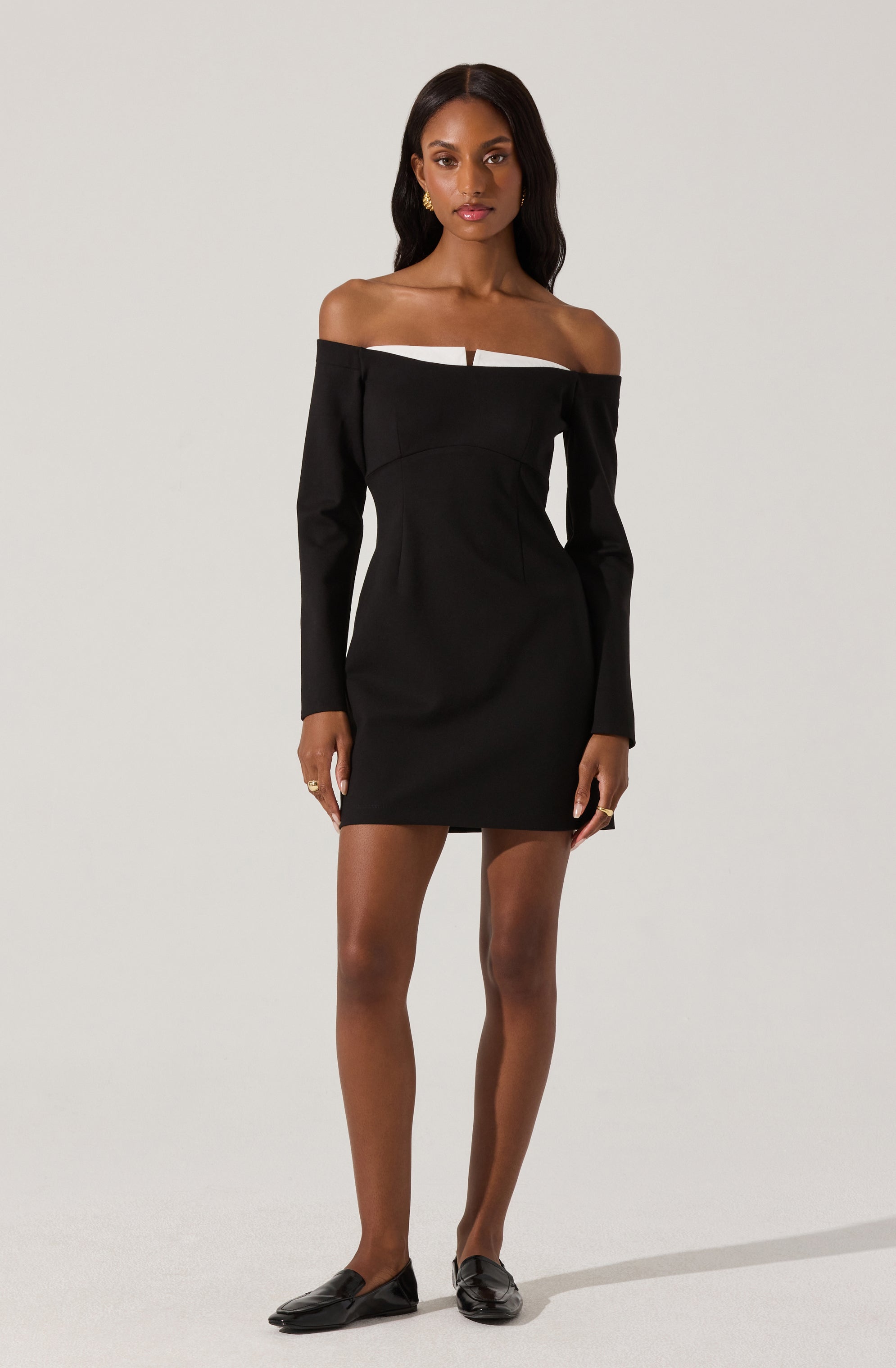 Off Shoulder Contrast Mini Dress