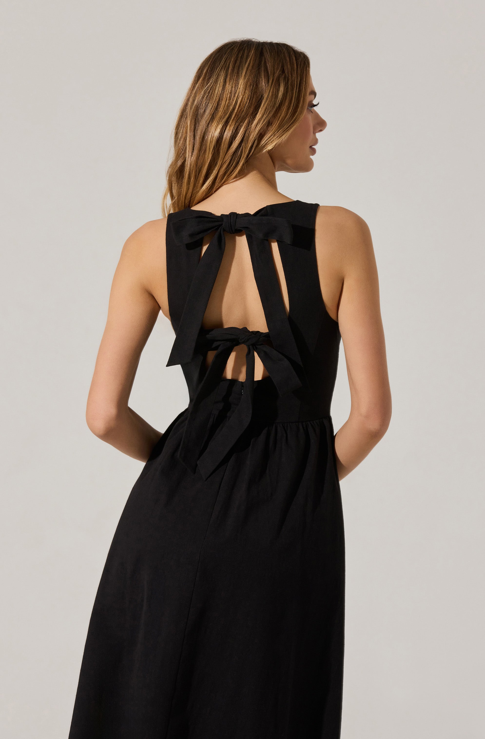 Bow Back Apron Midi Dress