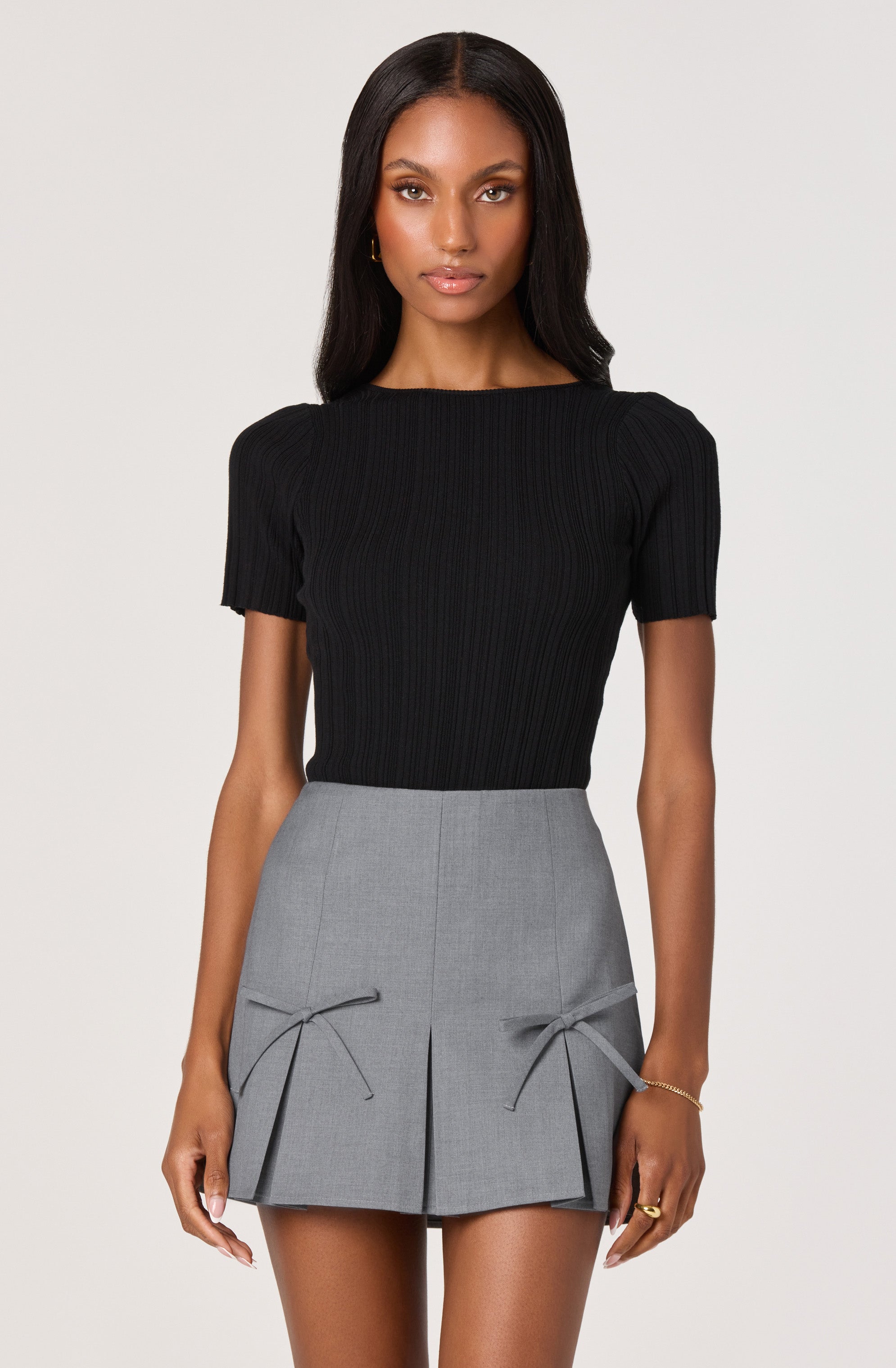 Wide Pleat Bow Mini Skirt