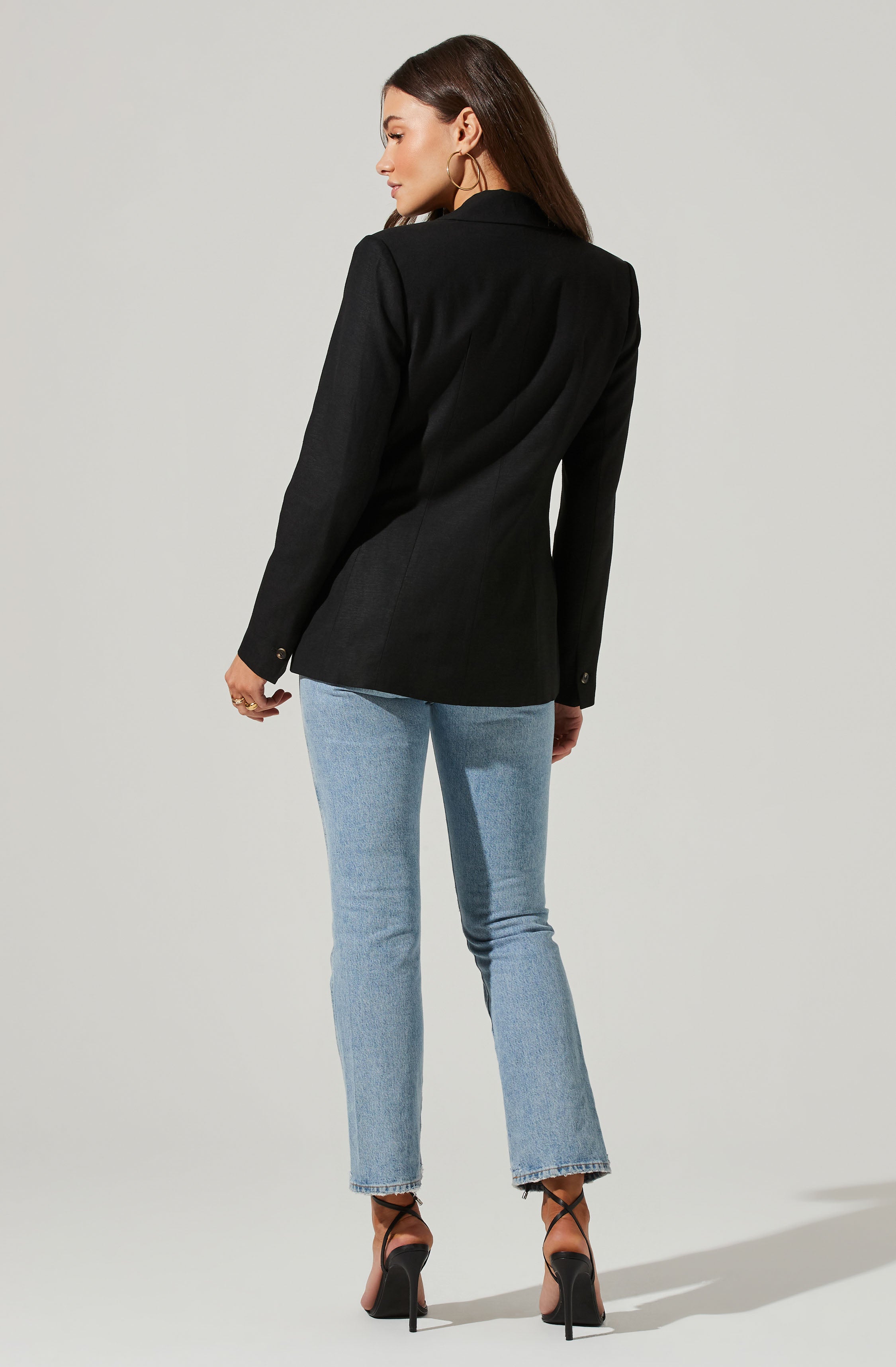 Fitted Buttoned Blazer